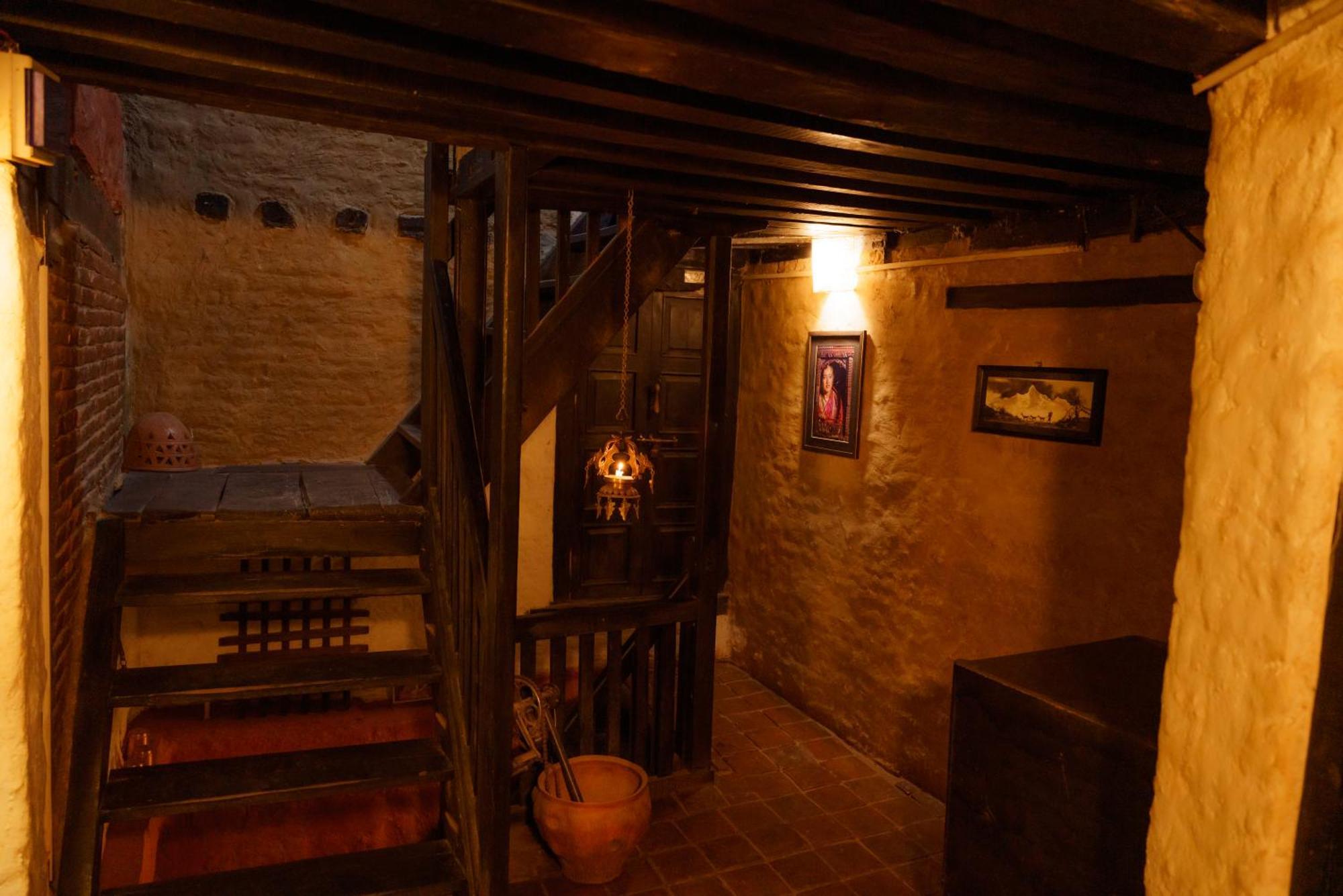 Hira Guest House Lalitpur Ngoại thất bức ảnh