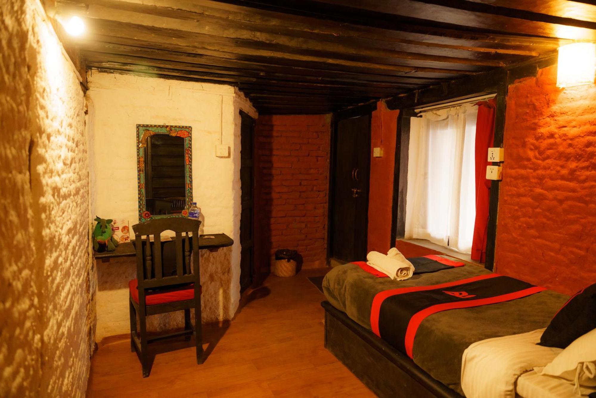 Hira Guest House Lalitpur Ngoại thất bức ảnh